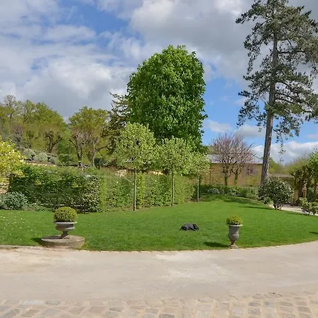Charmilles Des Cordeliers Bed and Breakfast