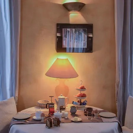 Couette-café Charmilles Des Cordeliers 3*