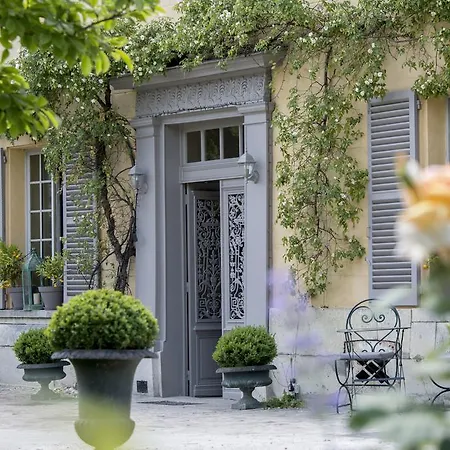 Charmilles Des Cordeliers Couette-café 3*