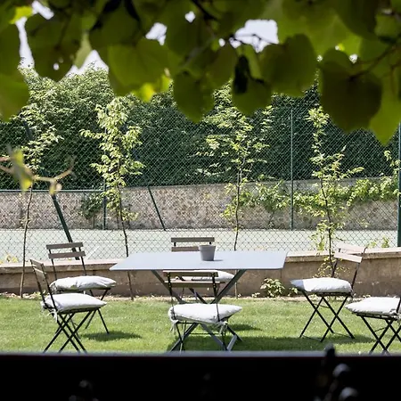 Charmilles Des Cordeliers Frühstückspension Paris