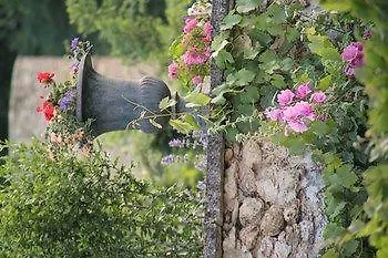 Charmilles Des Cordeliers Bed and Breakfast 3*