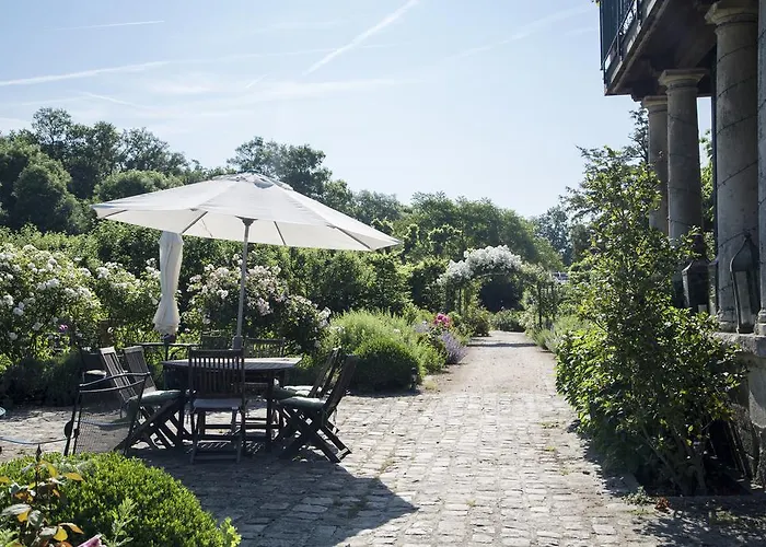 Bed & Breakfast Charmilles Des Cordeliers 3*